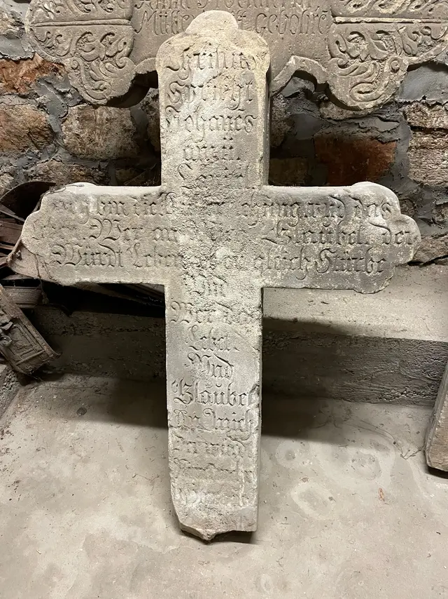 Symbole auf einem Grabstein